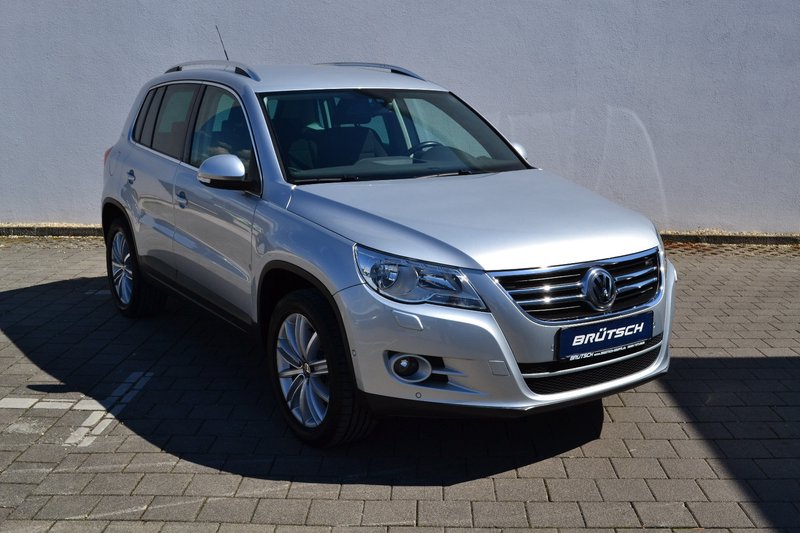 Volkswagen Tiguan 2.0 TDI Team 4Motion AUTOMATIK / AHK gebraucht kaufen